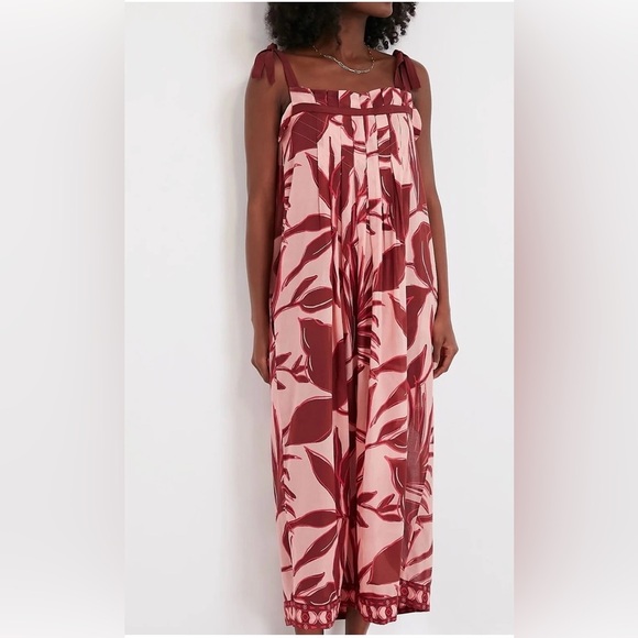 Sangria Palm Tie Shoulder Caftan - Picture 2 of 10